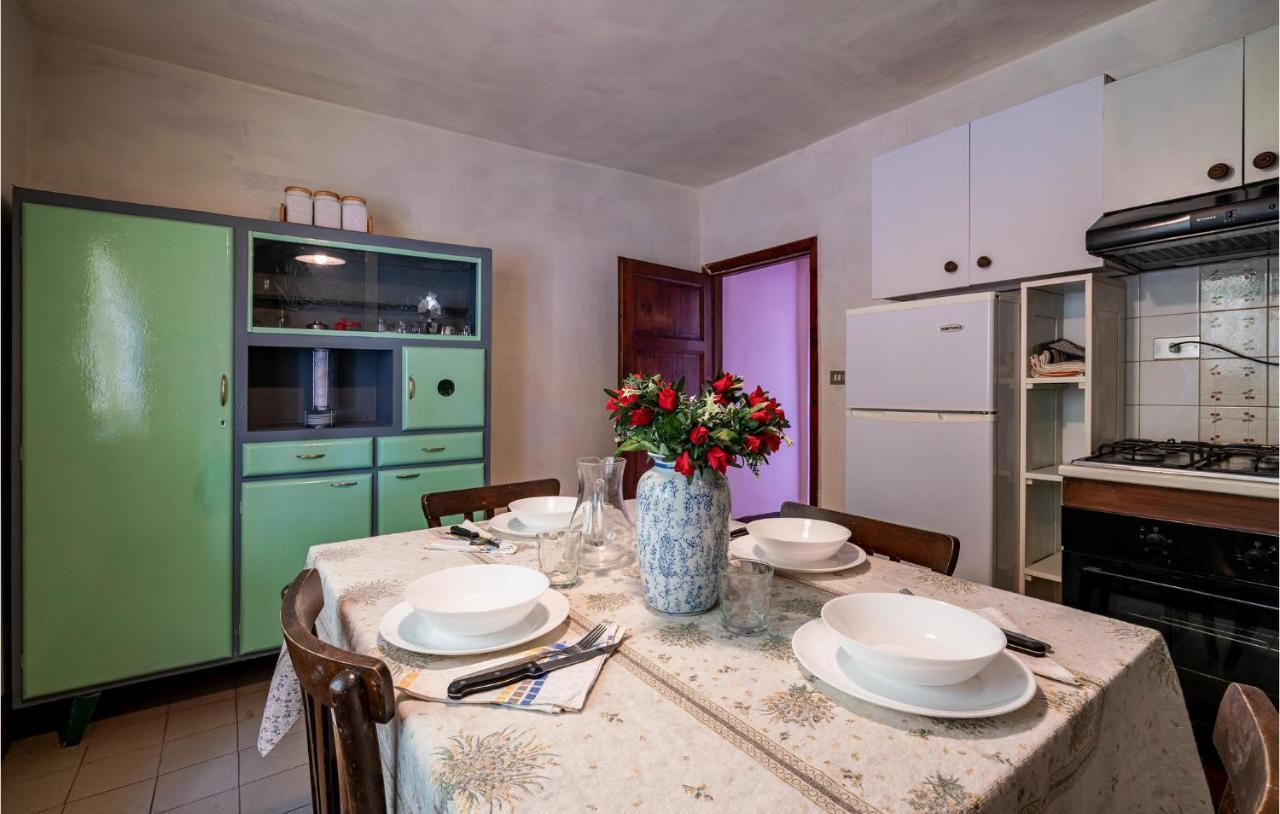 Stunning Home In Longoio With Kitchen Monti di Villa المظهر الخارجي الصورة
