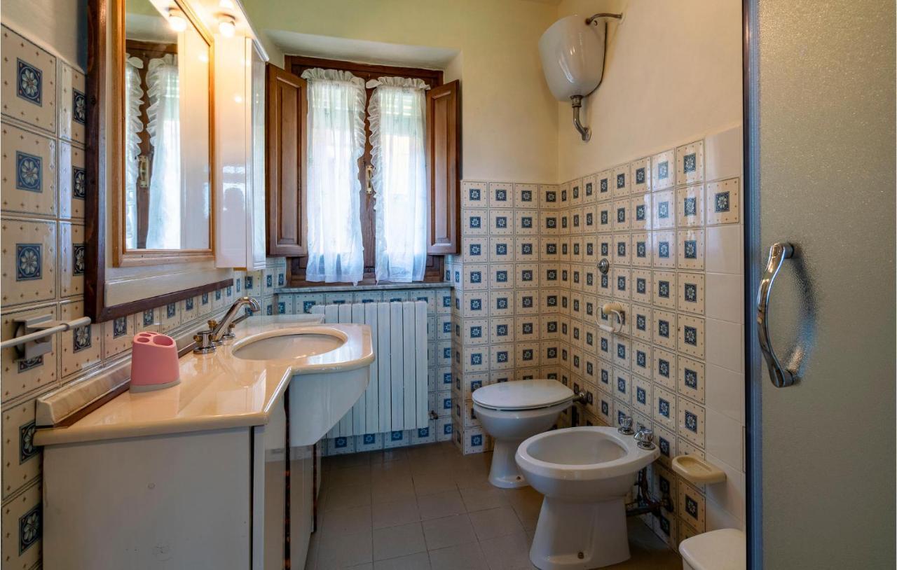 Stunning Home In Longoio With Kitchen Monti di Villa المظهر الخارجي الصورة